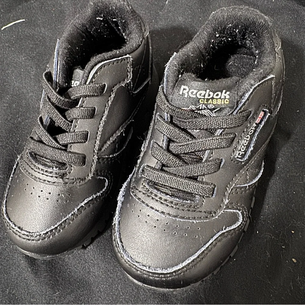 Reebok Classic Core Black‎ Toddler Sneakers